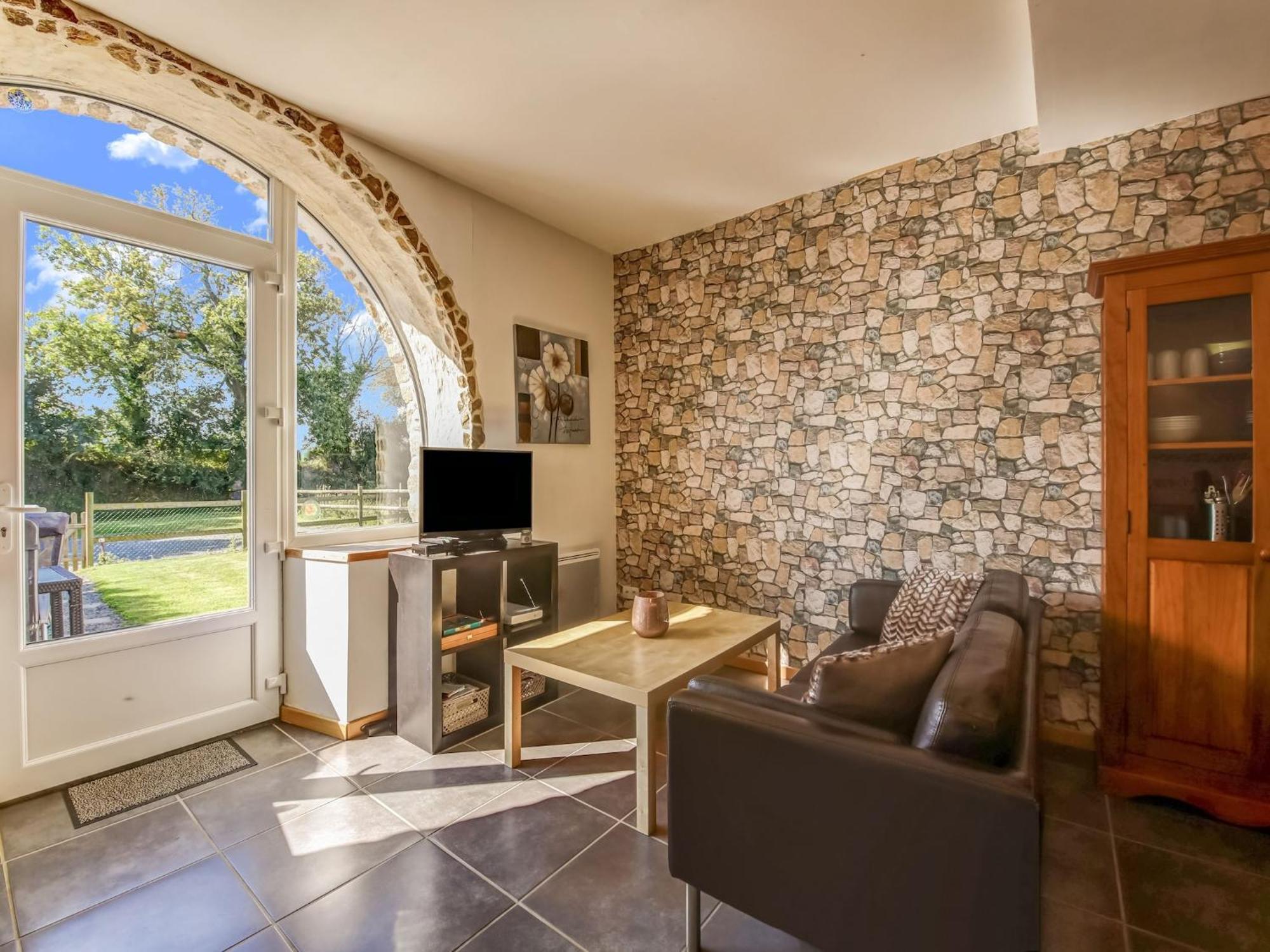 Holiday Home With Garden In Brainville Exterior photo